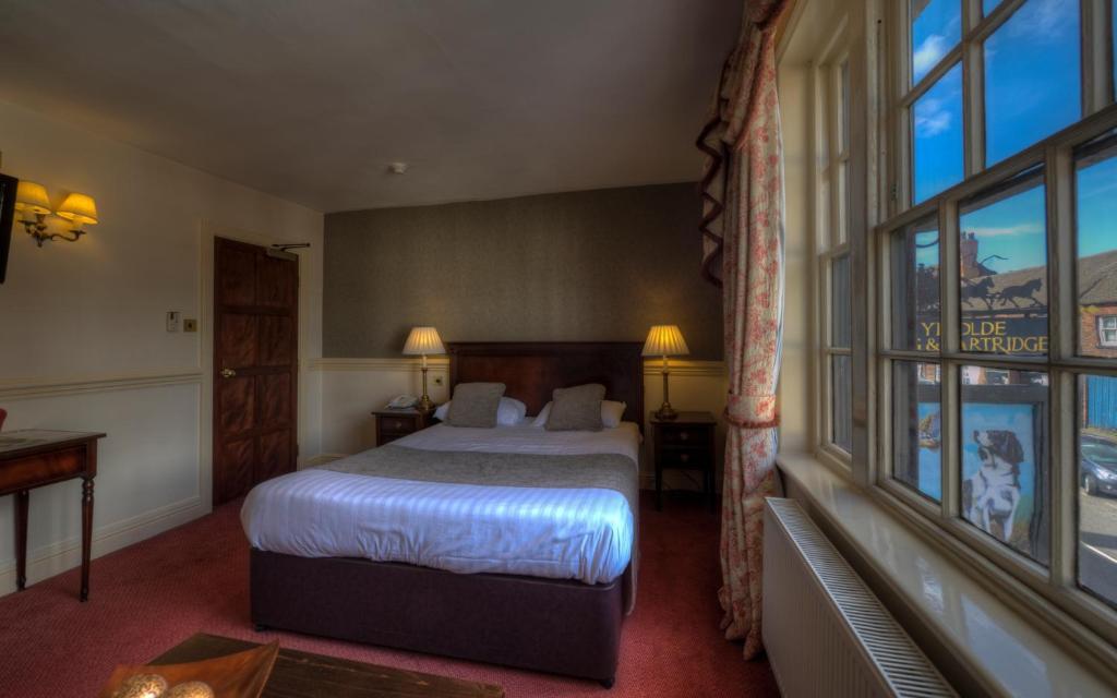 Hotel Dog & Partridge By Chef & Brewer Collection Tutbury Habitación foto